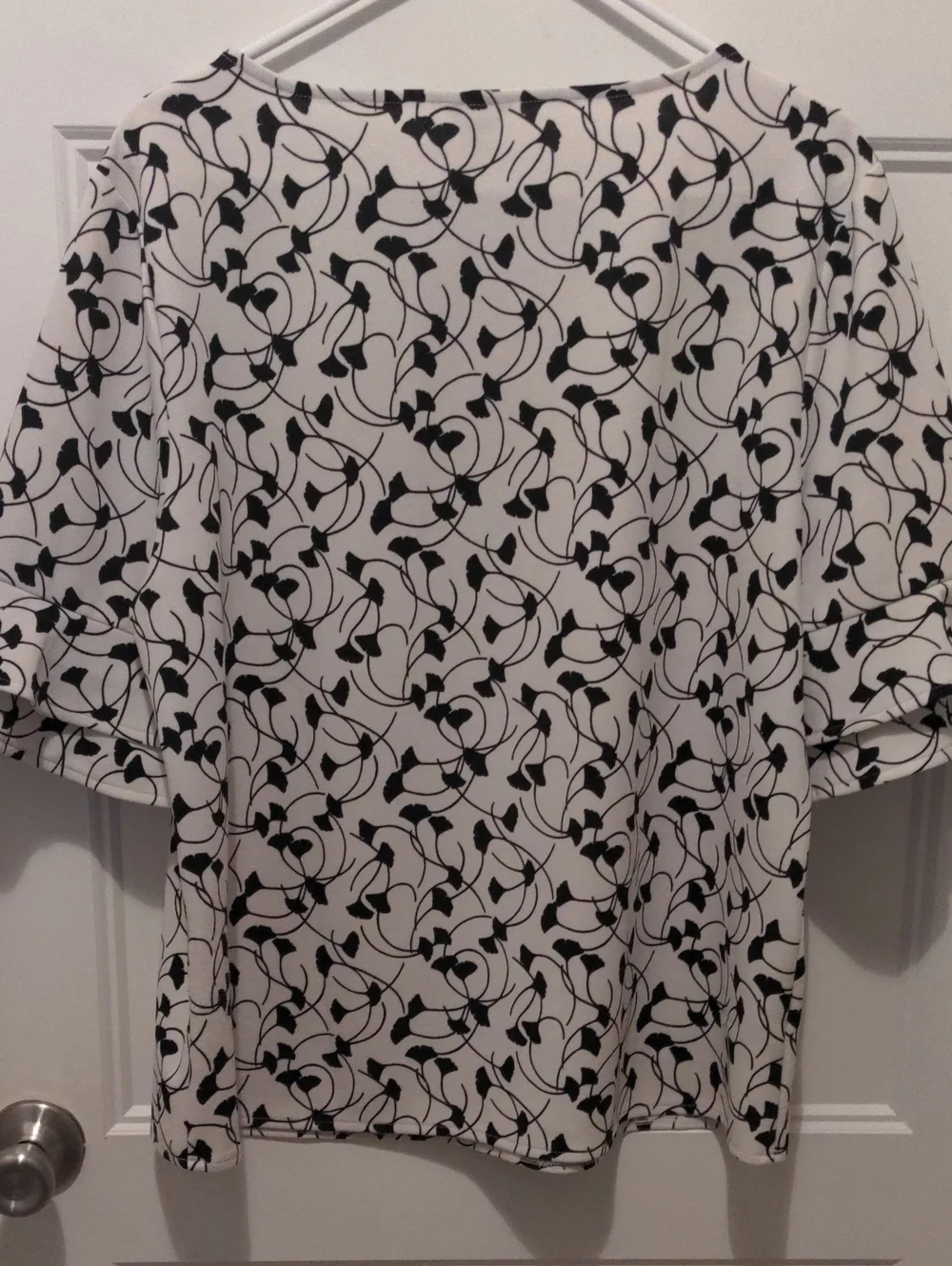 Ann Taylor Black White Botanical Leaf Pattern Blouse Size XL